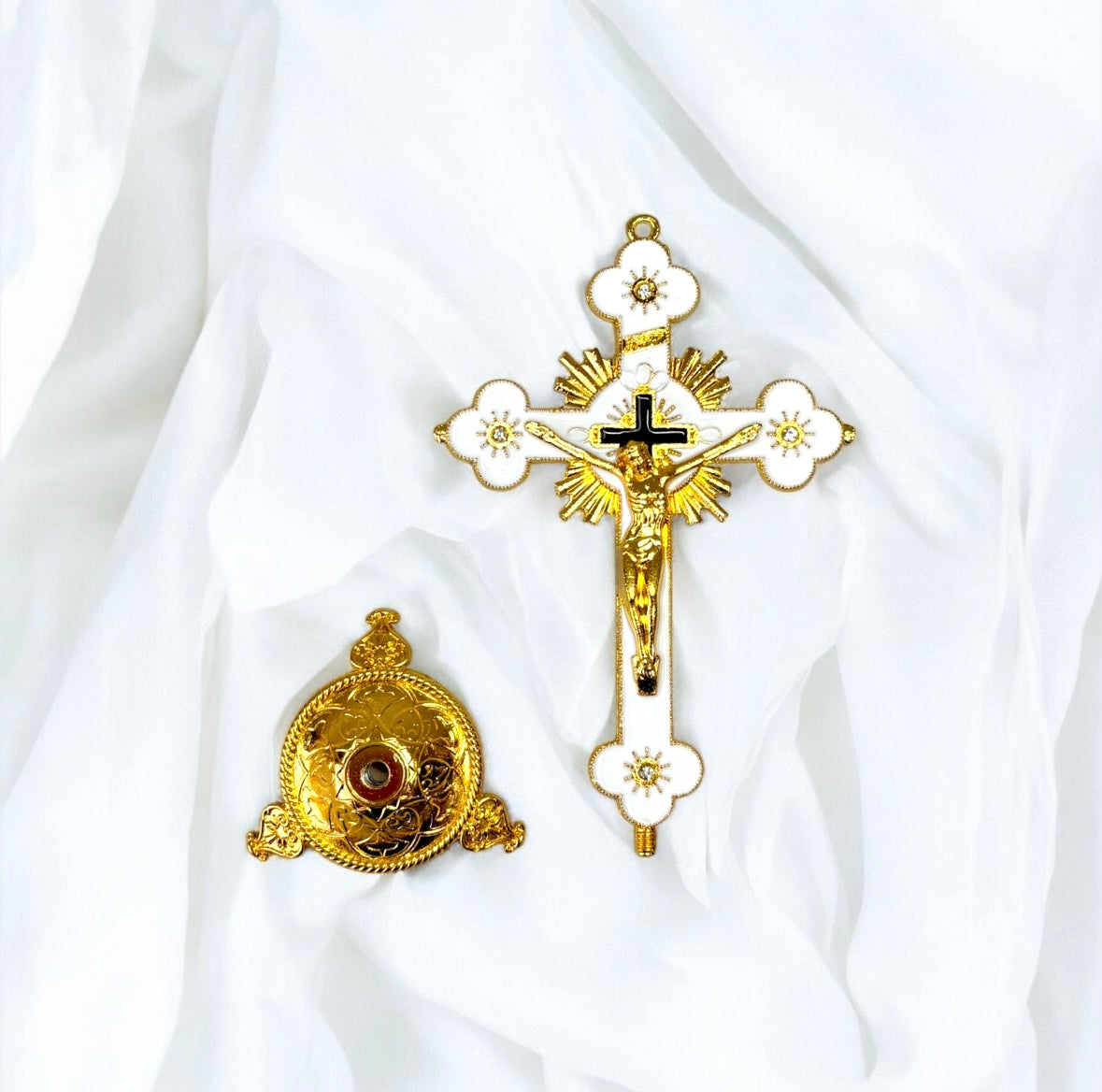 Croix Chrétienne Blanche